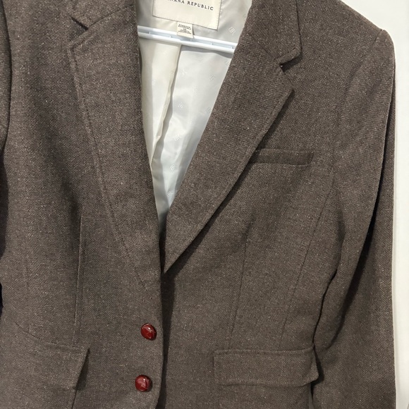 Banana Republic Equestrian Wool Tweed Elbow Patch Schoolboy Brown Blazer size 10 - Picture 4 of 16
